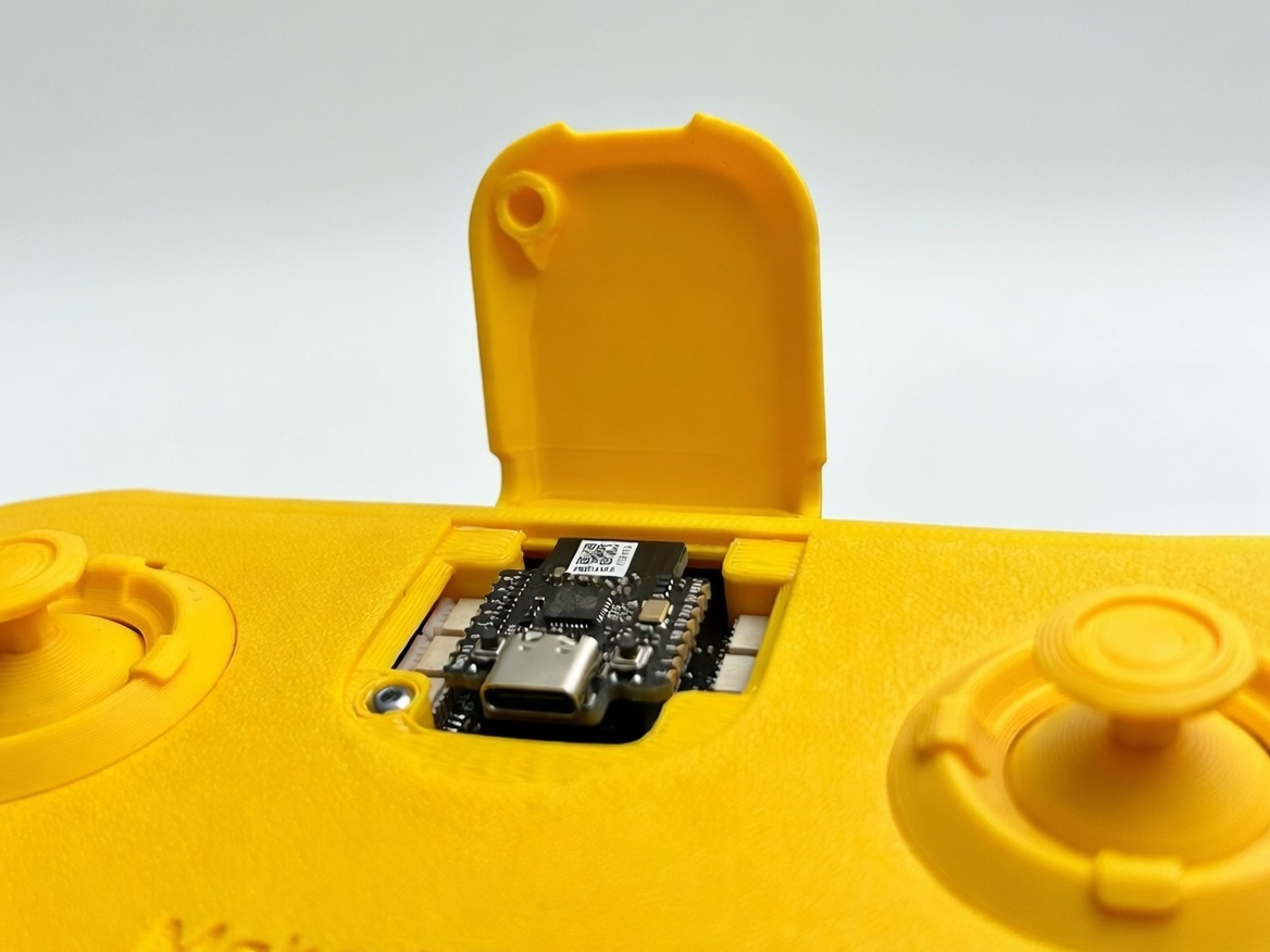Improved Cover panel for CyberBrick Remote 