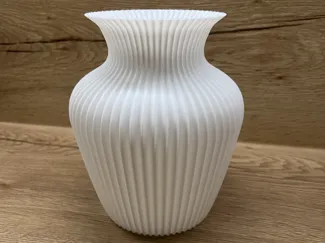 Vase geriffelt