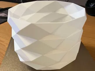Vase with twist