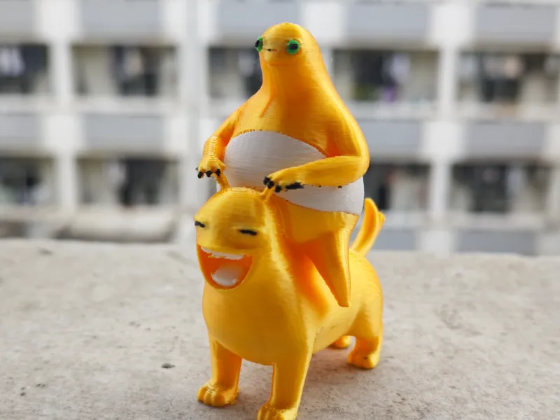 奶龙和它的坐骑
