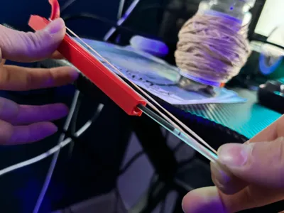 Pen launcher 