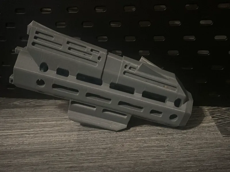 Tippmann TMC Shrout mit Handgriff