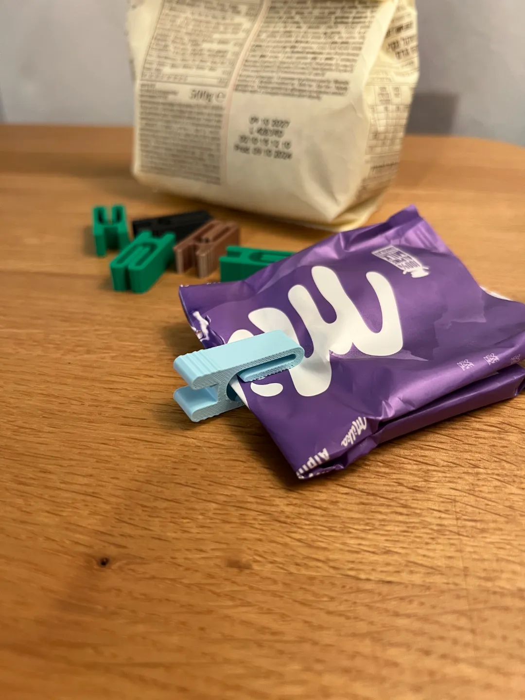 Mini Bag Clip view 2