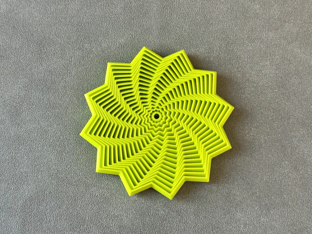 Sensory Fidget Star – 12 Petals - Free 3D Print Model - MakerWorld