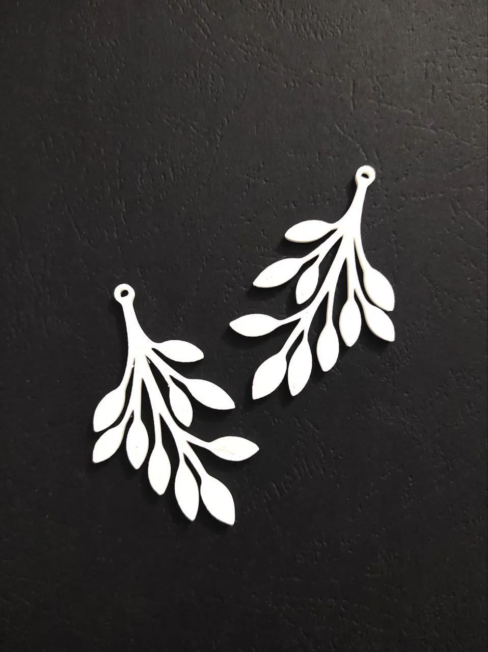Moonleaf Drift – Earrings view 2