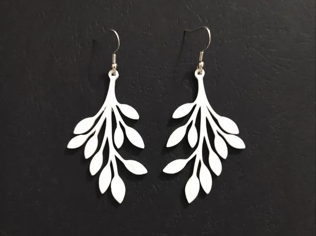 Moonleaf Drift – Earrings