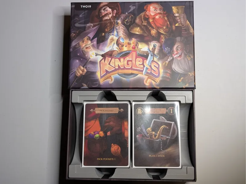 Kingless Board Game Insert