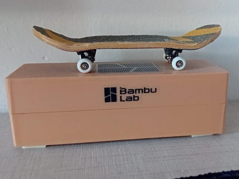 Caja fingerboard