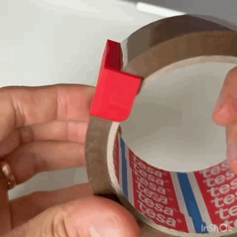 Tape edge finder 