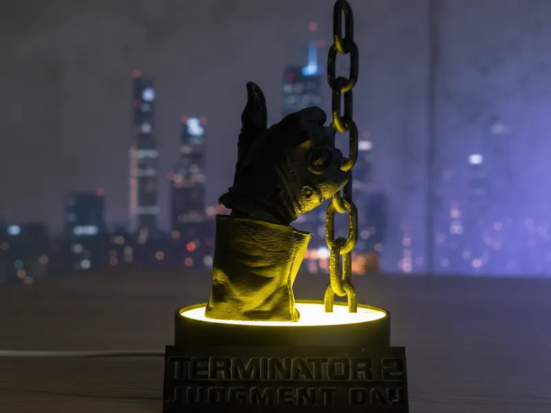Lampe Terminator 2 – Pouce dans la lave - V2
