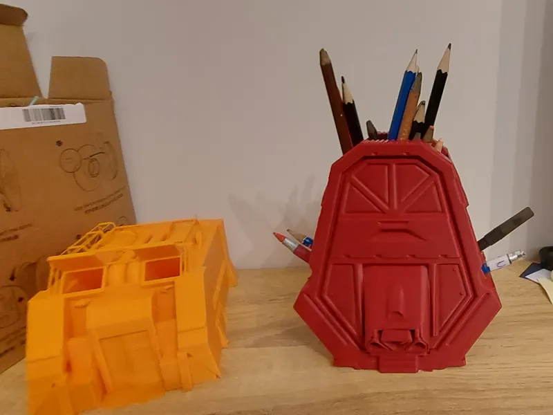 Helldivers 2 Bulk Fabricator pen holder