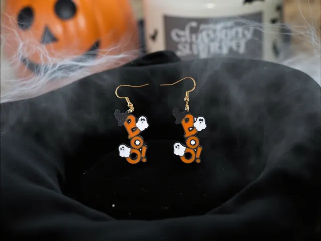 Boo Party earrings