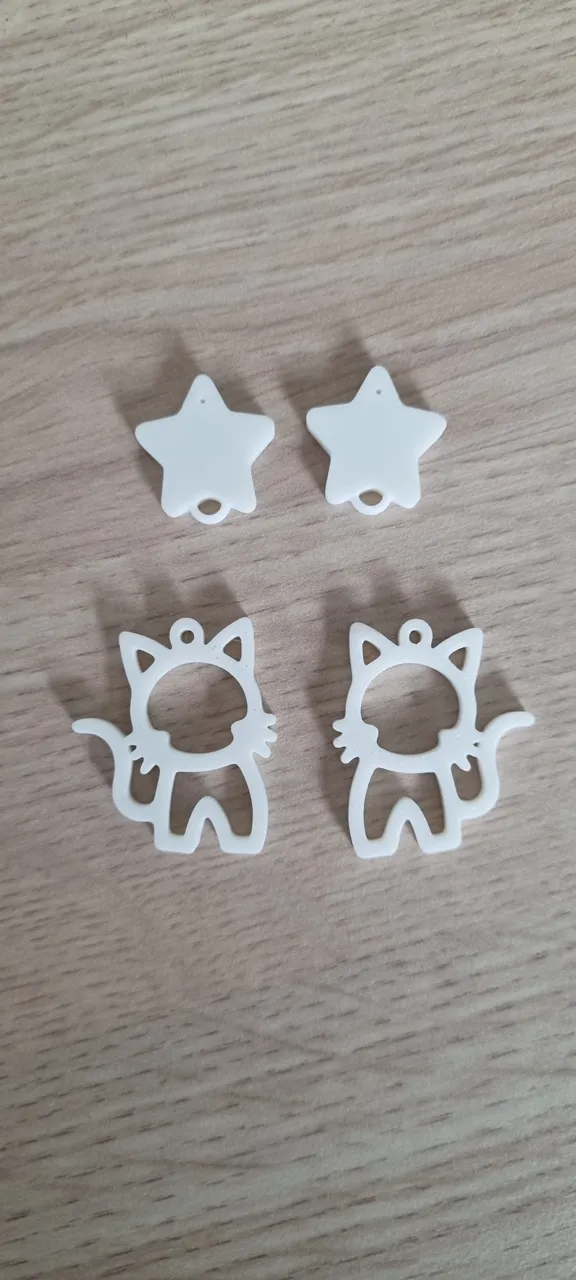 Star cat earring view 3