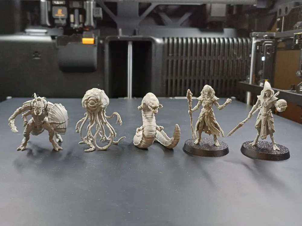 Figura decorativa: DnD Void Aliens / Pack. Referencia del modelo original.