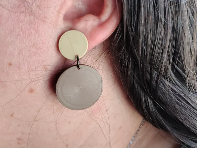 Pendientes circulares sencillos