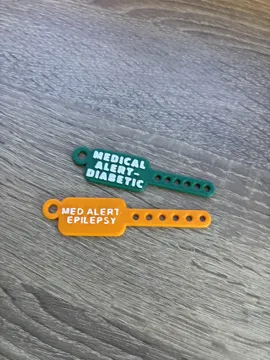 Llavero: Parametric Medical Alert Bracelet Keychain — vista de referencia 4