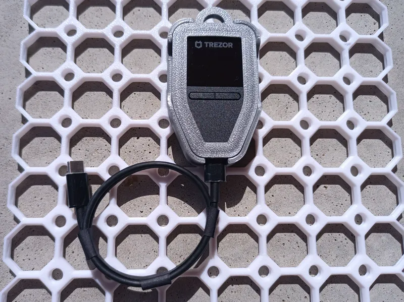 Trezor Safe 3 Multiboard Holder