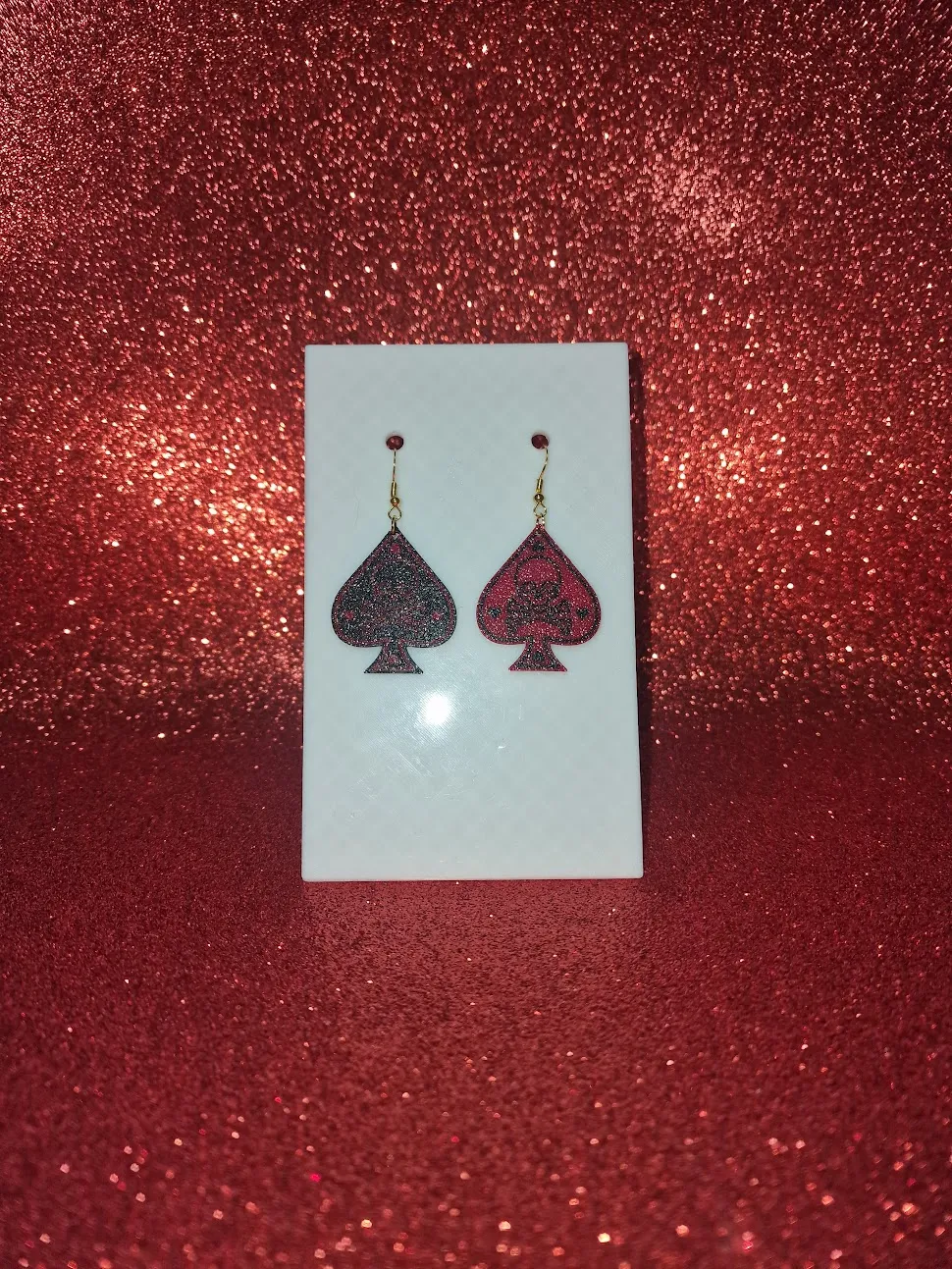 Ace of spades skull earrings view 2