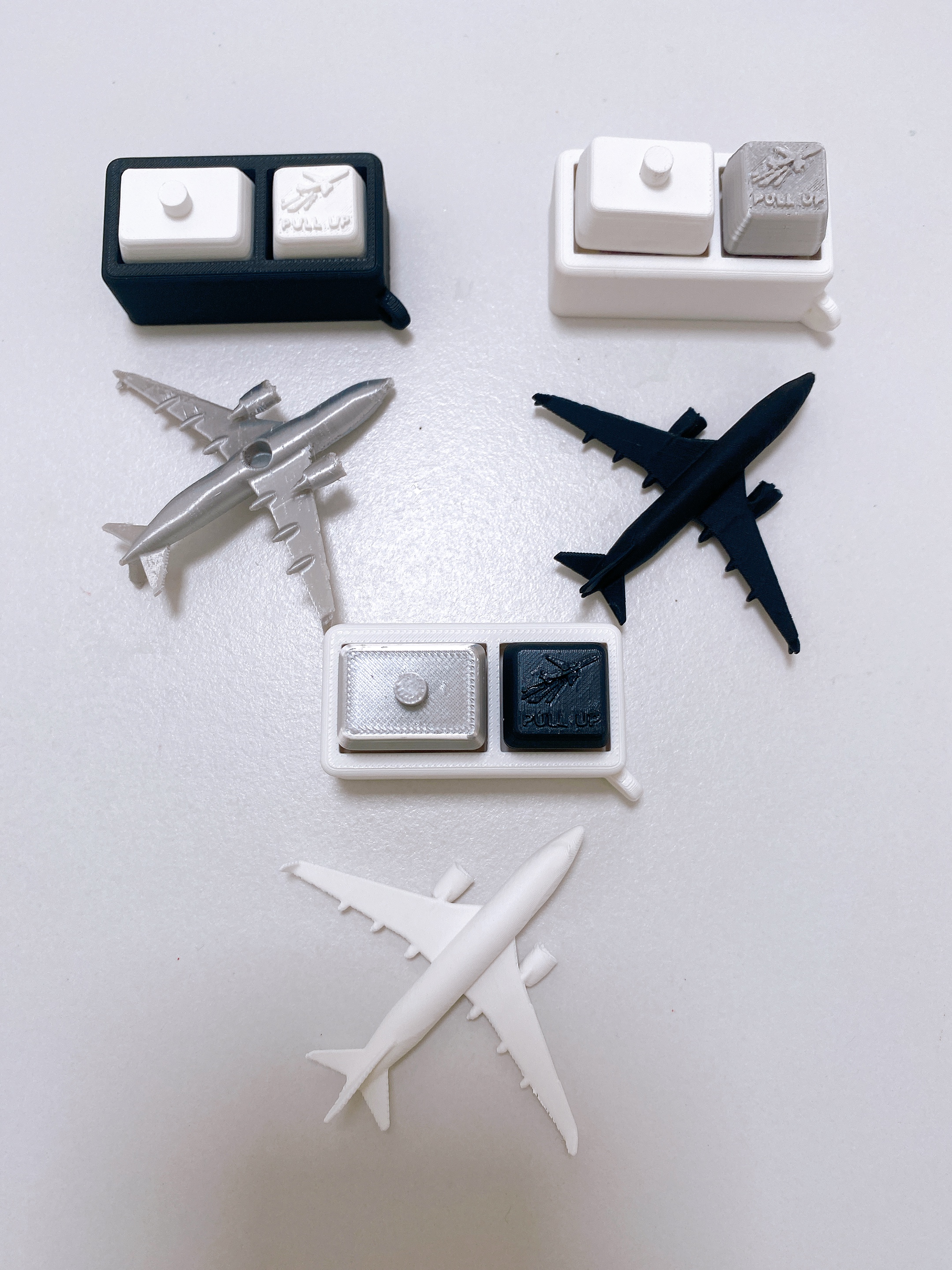 Miniatura 1 do modelo 3D 波音737解压点击器