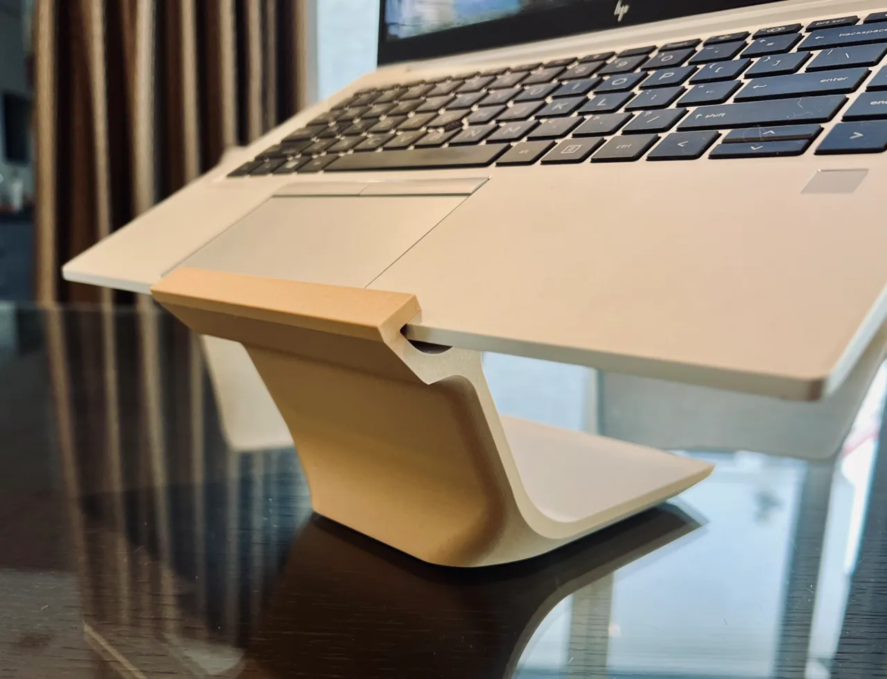 The Impossible Laptop Stand v2 - Fits A1 Mini! view 2