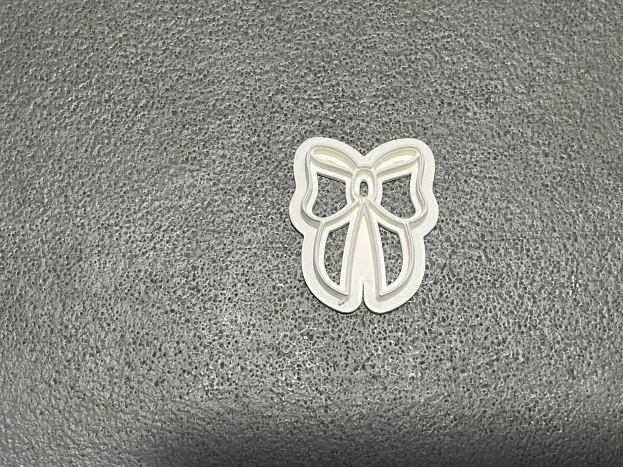 Rare Ribbon Cutter for poylmer Clay Earrings view 4