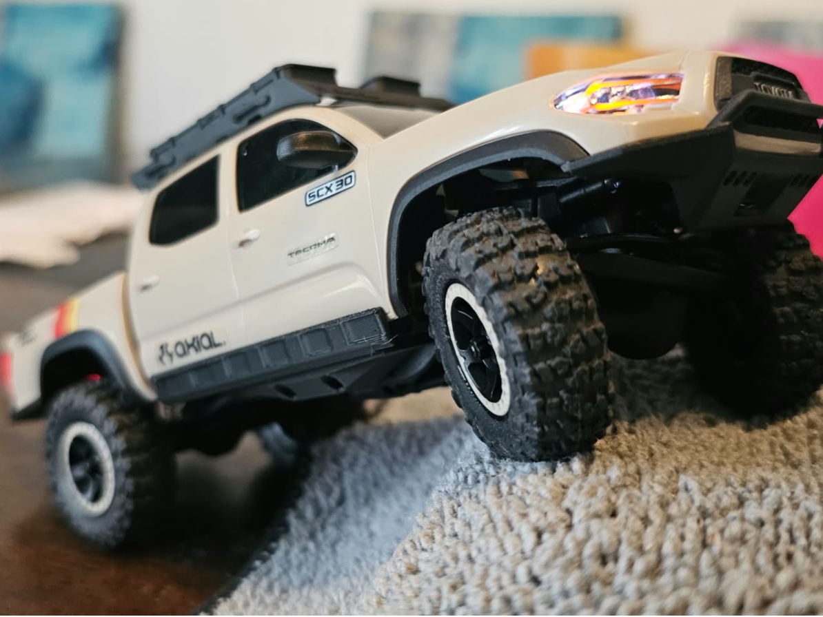 SCX30 battery tray/rock slider - 1