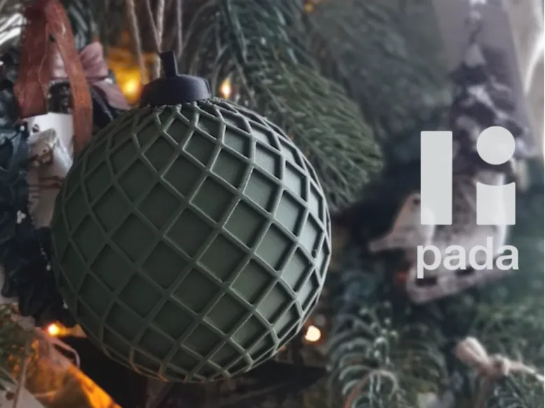 Minimalist christmas ornament with lattice design