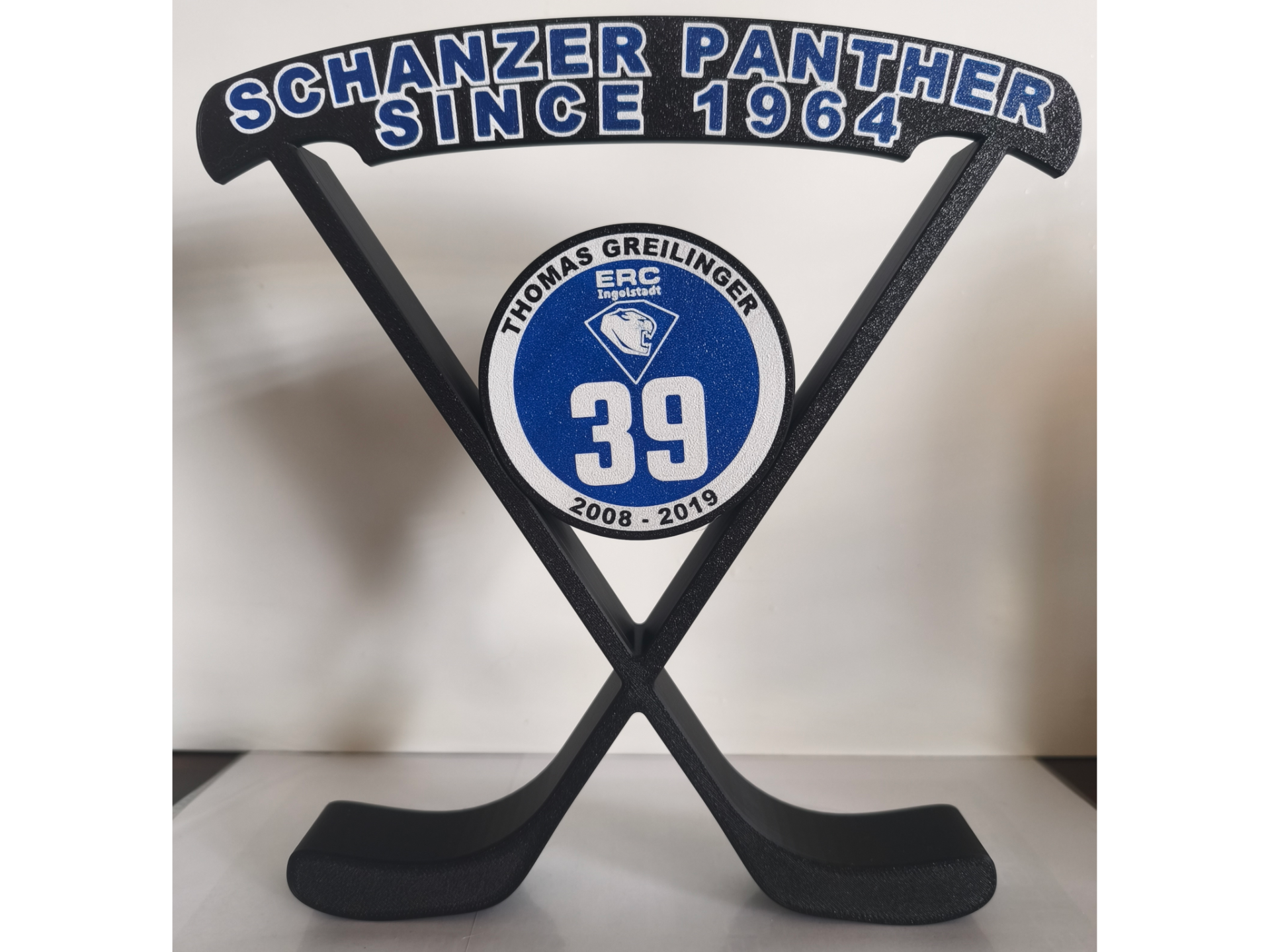 ERC Ingolstadt Eishockey Puck mit Ständer