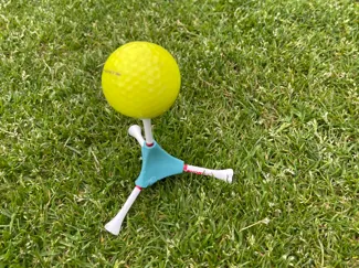 Golf Tee, always right way up, golf simulator