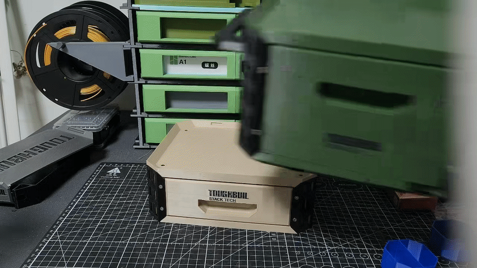 Miniatura 1 do modelo 3D 模块化堆叠工具抽屉箱（抽屉）toughbuilt
