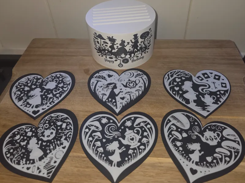 Alice in Wonderland Heart Coaster Set with Holder