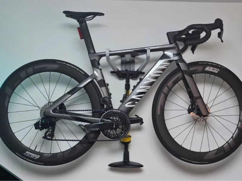 Canyon Aeroad Wandhalter / Fahrrad / Rennrad