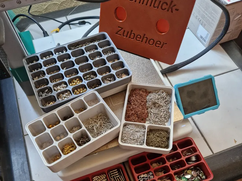 Organizer für das Schmuck-Bastel-Zeug