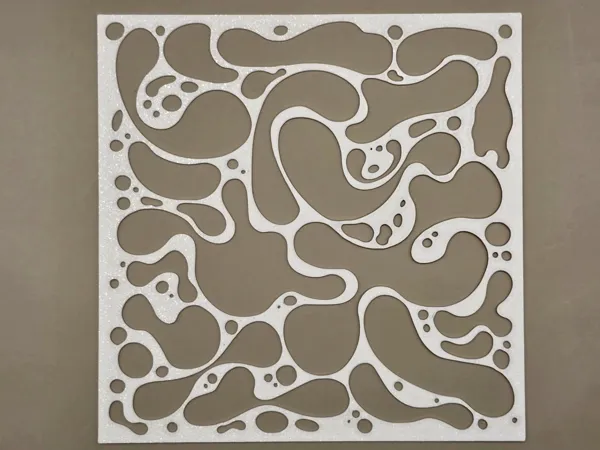 Pochoir reutilisable a motifs pour encre a l'huile
