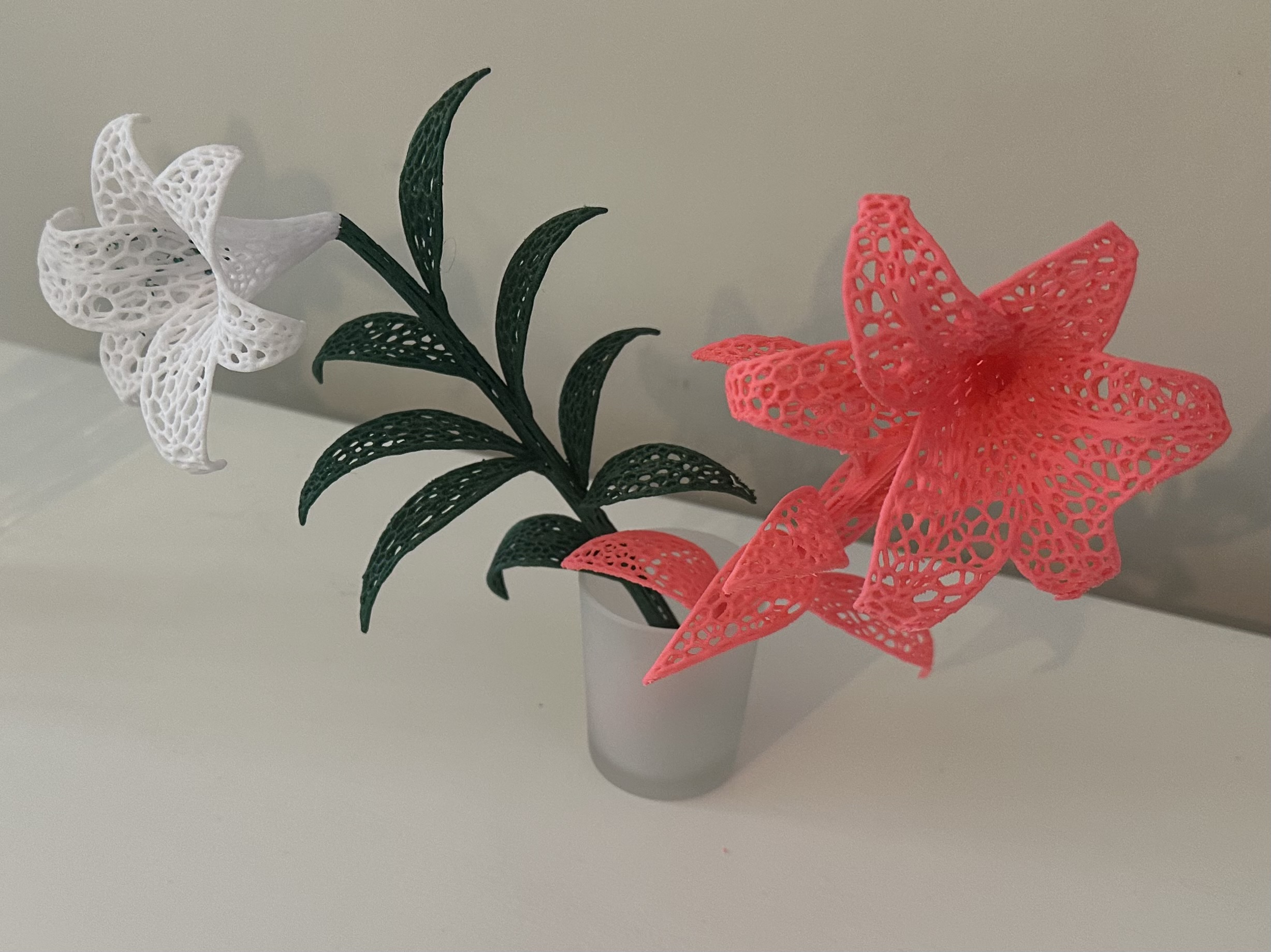 Miniatura 2 do modelo 3D Long Stem Lily - Multiple Variations - Easter