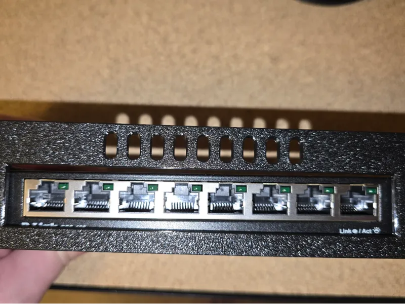 10" Server Mount for a D-Link DGS-108 (H/W Ver:E1)