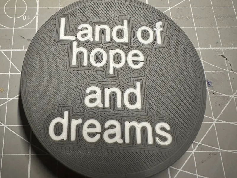 Flaschenöffner "Land of hope and dreams"