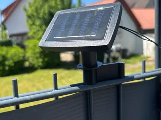 868 Doppelstabmattenzaun Solarhalterung
