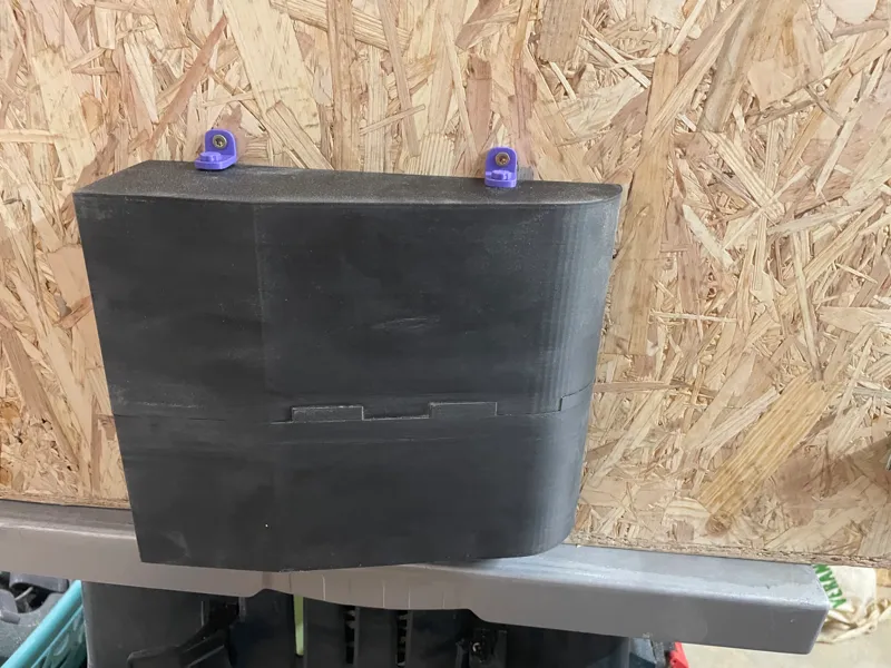 Light blocking air inlet and outlet