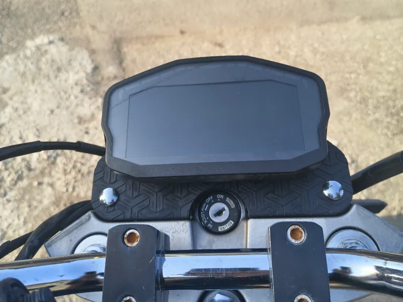 Bracket digital dashboard for Suzuki GS500