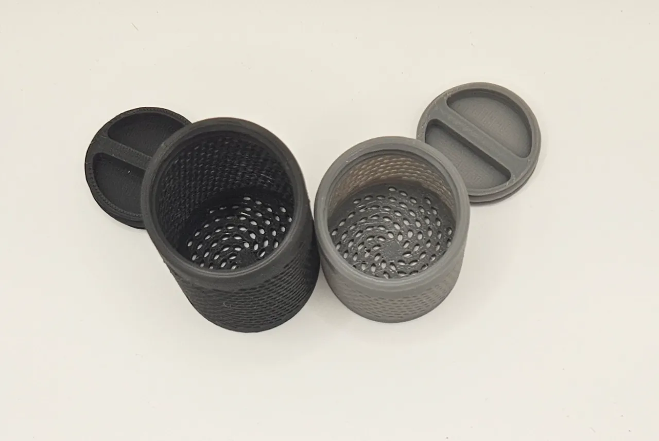 Small desiccant bead canisters view 3