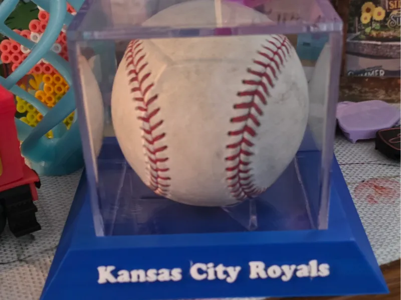 Collectors Baseball Holder Base
