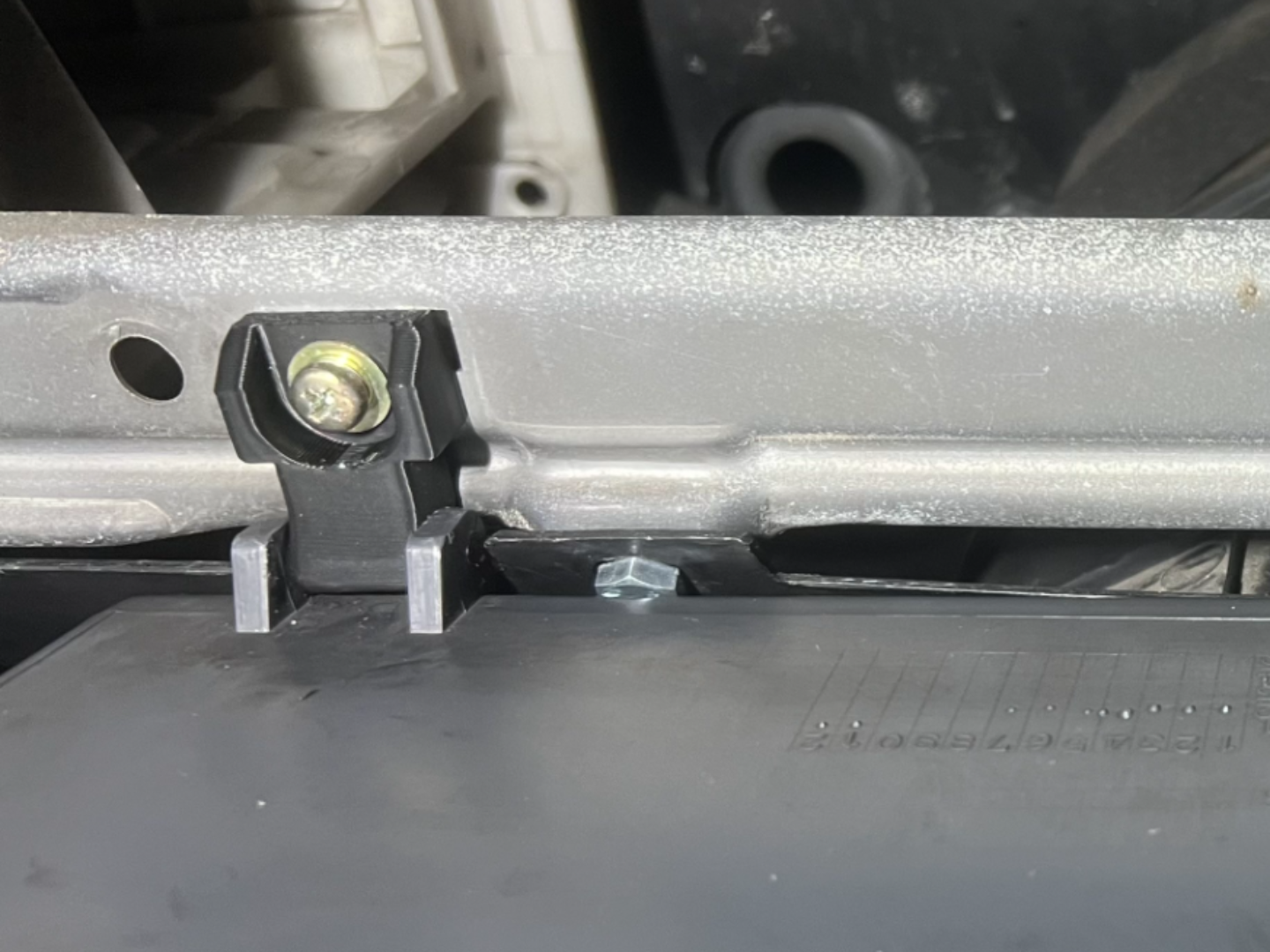 HINGE Boîte à gangs Mitsubishi Colt / Lancer 
