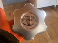 Cache-moyeu Toyota Hilux — photo 1