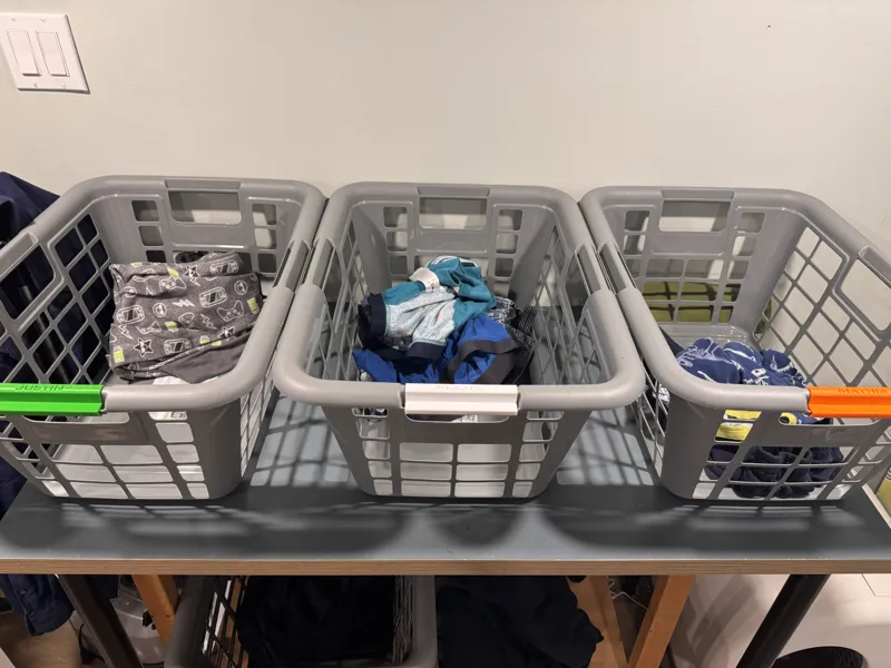 Laundry basket handle custom tag