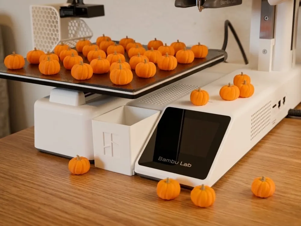 Adorno temático: Mini Pumpkins – Simple Halloween Decoration. Referencia del modelo original.