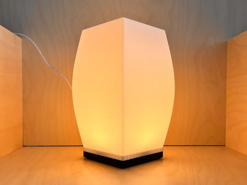 Lampe modulaire à base carré