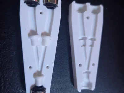 Lightweight Y Splitter using ceramic insert