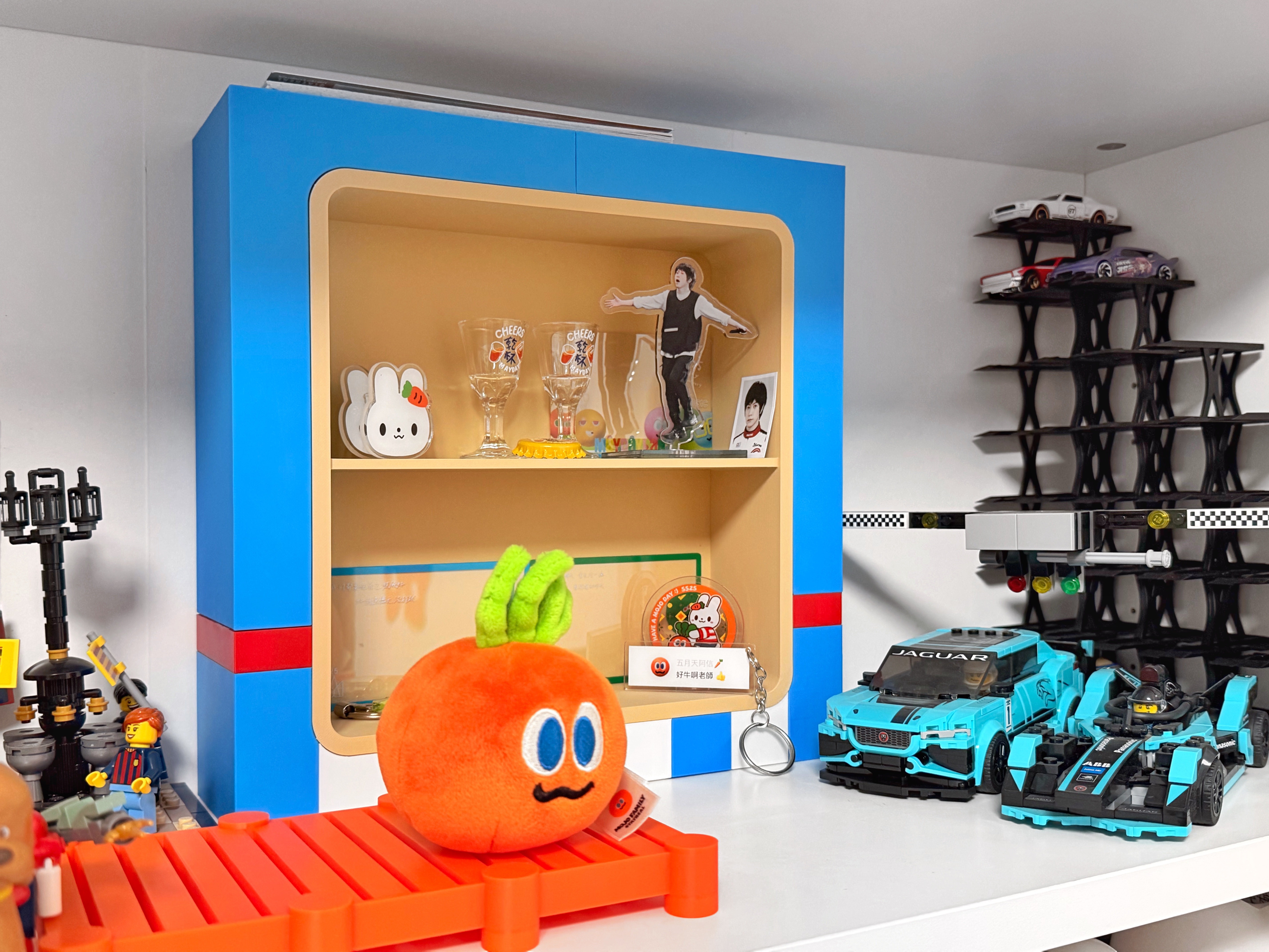 Miniatura 1 do modelo 3D MOJO HAPPY WORLD 上海惊喜屋 五迷老师互黑物料陈列架