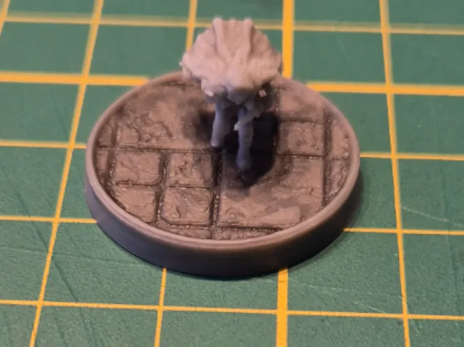 DnD Miniature Halfling Rogue 25mm scale